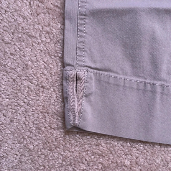 Tommy Bahama capris - Picture 4 of 4